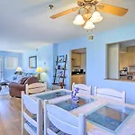 Coastal Hilton Head Resort Condo With Pool Access!