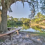 Hilton Head Beach Condo With Pool, Spa And Dining