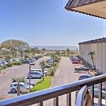 Hilton Head Beach Condo With Pool, Spa And Dining