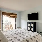 Yacht Club Villas 7542