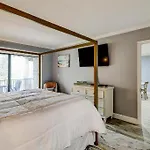 201 Devonshire 2 Bedroom Golf View Port Royal