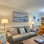 Hilton Head Condo Screened Balcony, Beach Access!