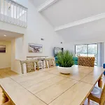 Townhouse Manor 6