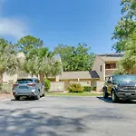 Shipyard Villa With Golf Course Views And Beach Access