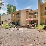 Shipyard Villa With Golf Course Views And Beach Access