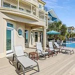 9 Singleton Beach Place- Renovated, Oceanfront, Pool, Elevator, Free Activities Included