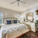 44 Bradley Beach Road- Easy Walk To The Beach, Large Pool, Free Activities Included