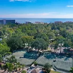 Complex Pool, Family Getaway, Golf