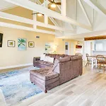 Pet-Friendly Palmetto Dunes Condo With 5 Pools!