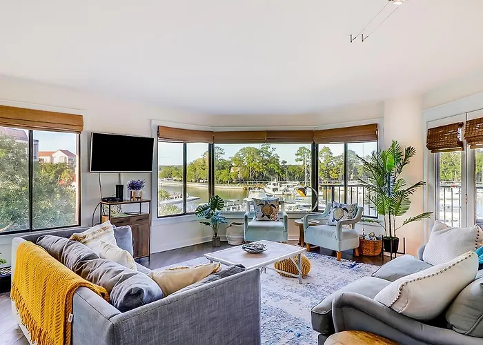 Yacht Club Villas 7542