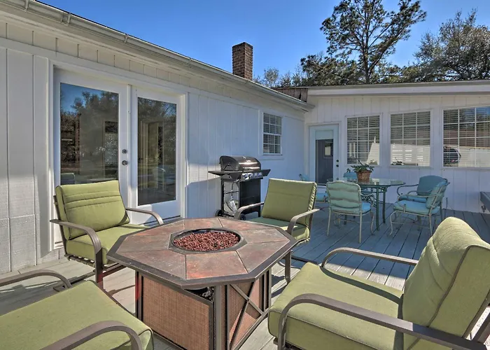 Hilton Head Waterfront Golf Getaway Pet Friendly!