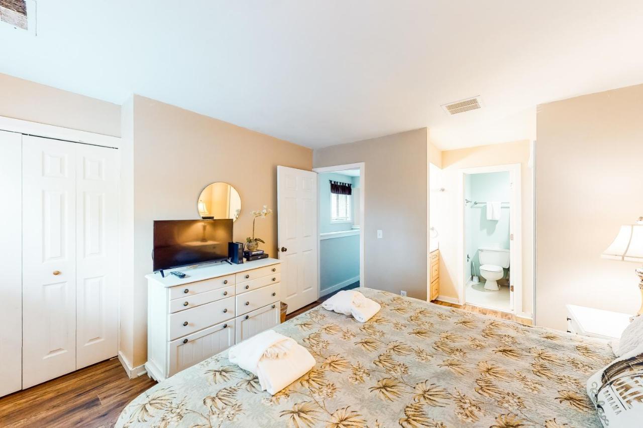Apartment Greens 203 *