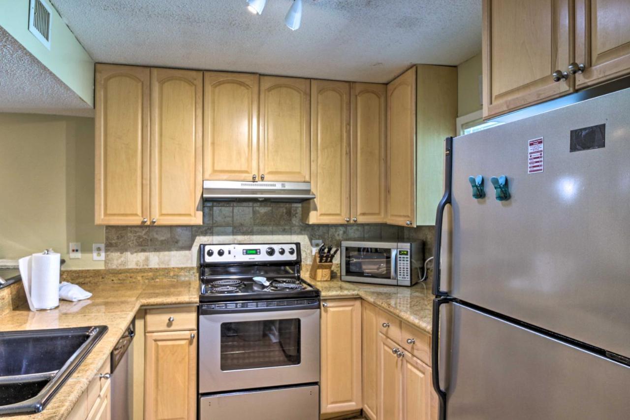 Apartment Coastal Hilton Head With Pool Access!