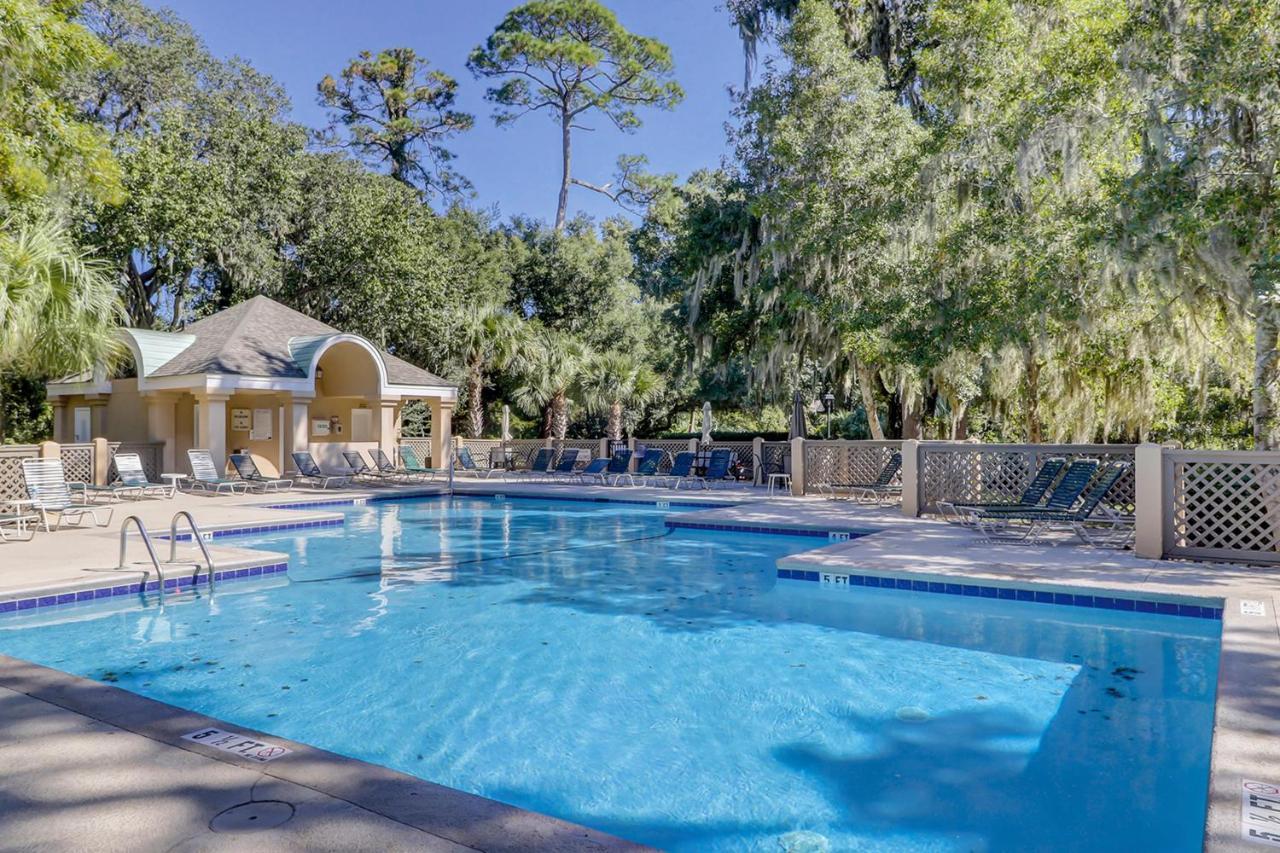 Colonnade Club 158 Hilton Head Island