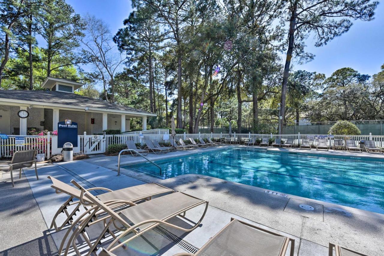 Apartment Hilton Head Supplies, Walk To Shore! *