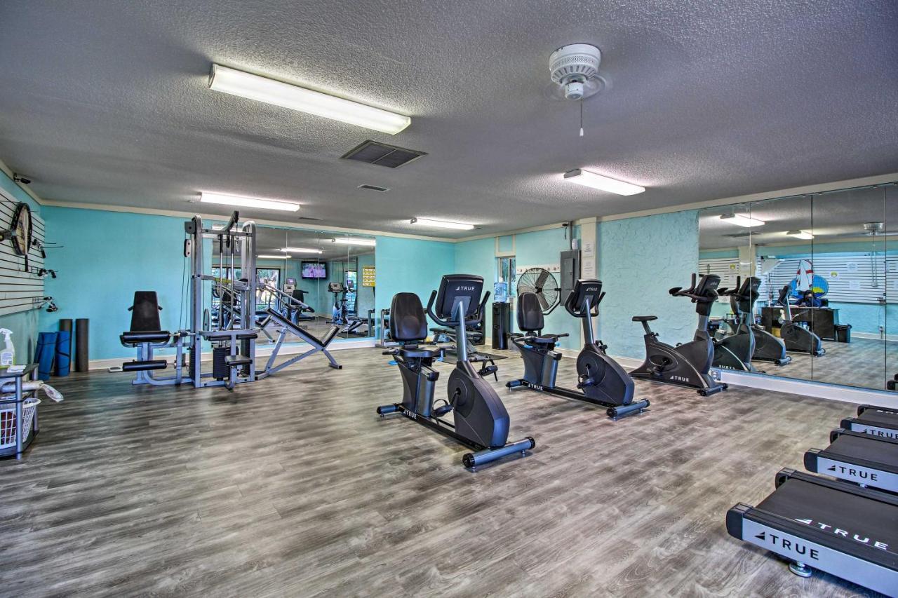 Hilton Head With Pool, And Dining Apartment