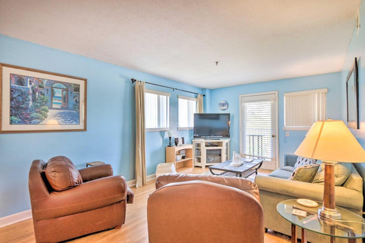 Coastal Hilton Head With Pool Access! Apartment
