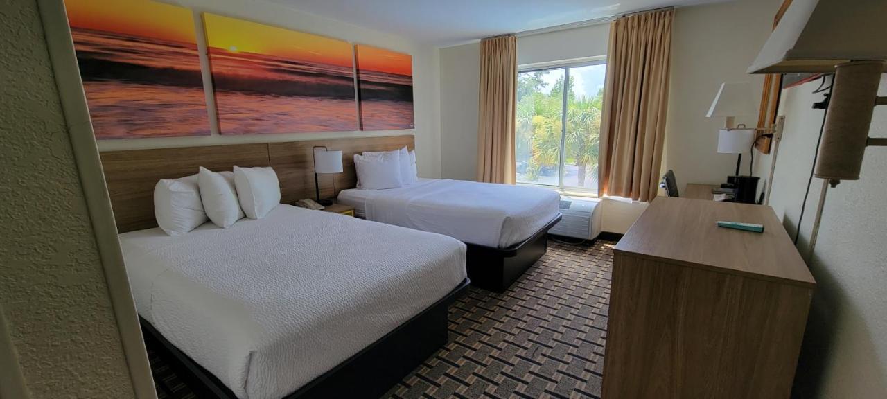 Carolina A Days By Wyndham Hotel