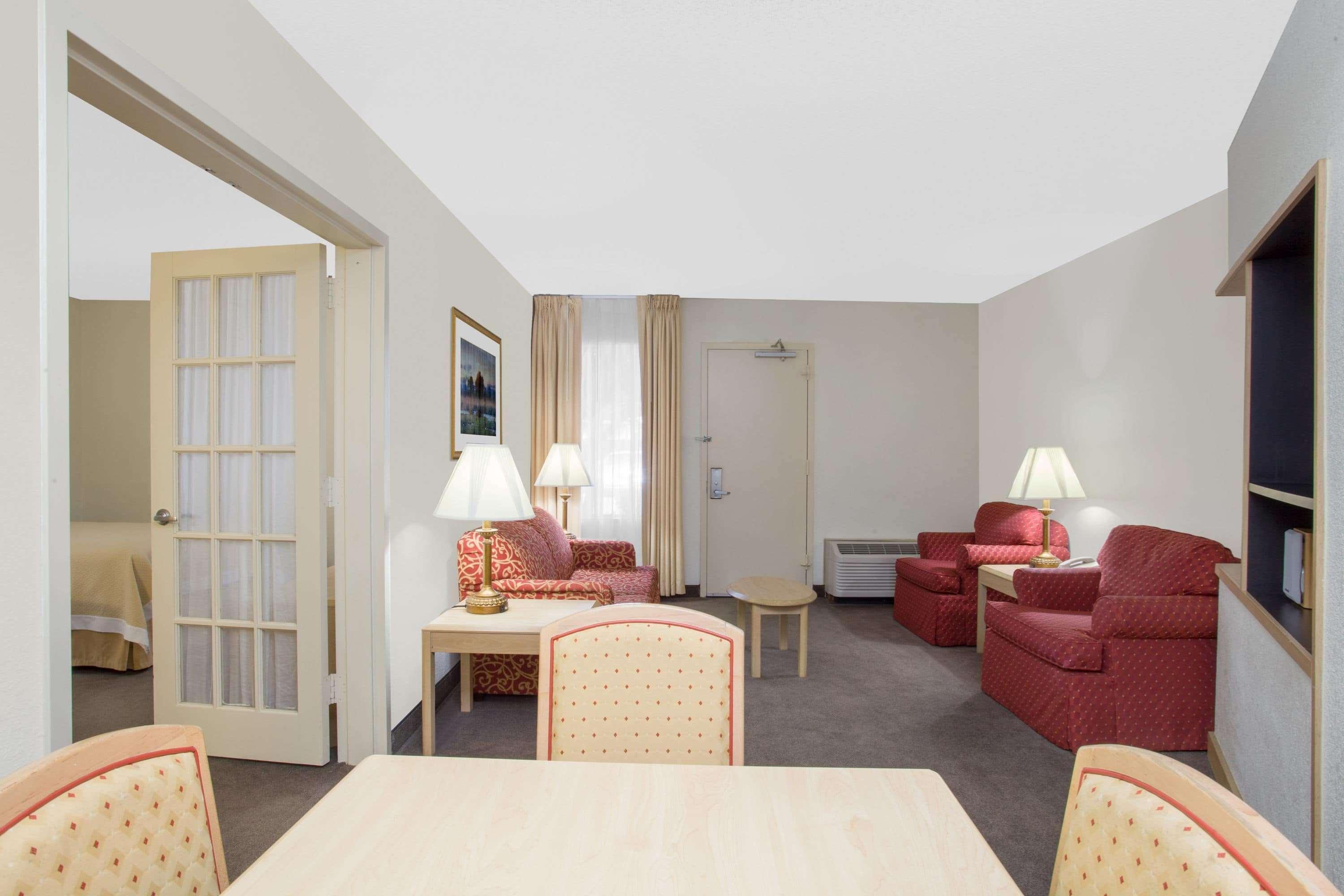 Carolina A Days By Wyndham Hotel 3*