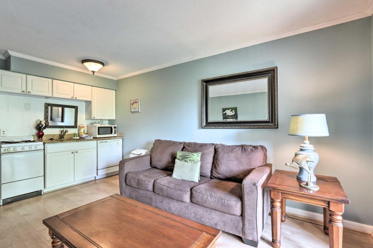 Hilton Head Walk To Folly Field Beach! Apartment
