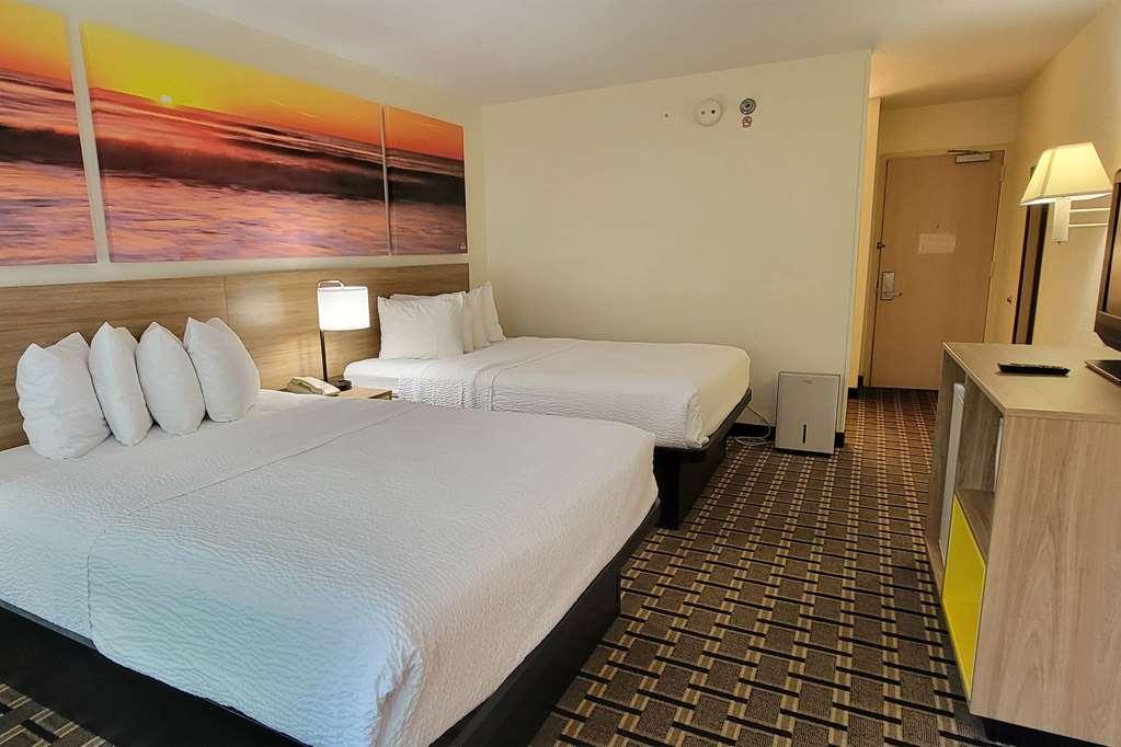 Carolina A Days By Wyndham Hotel 3*