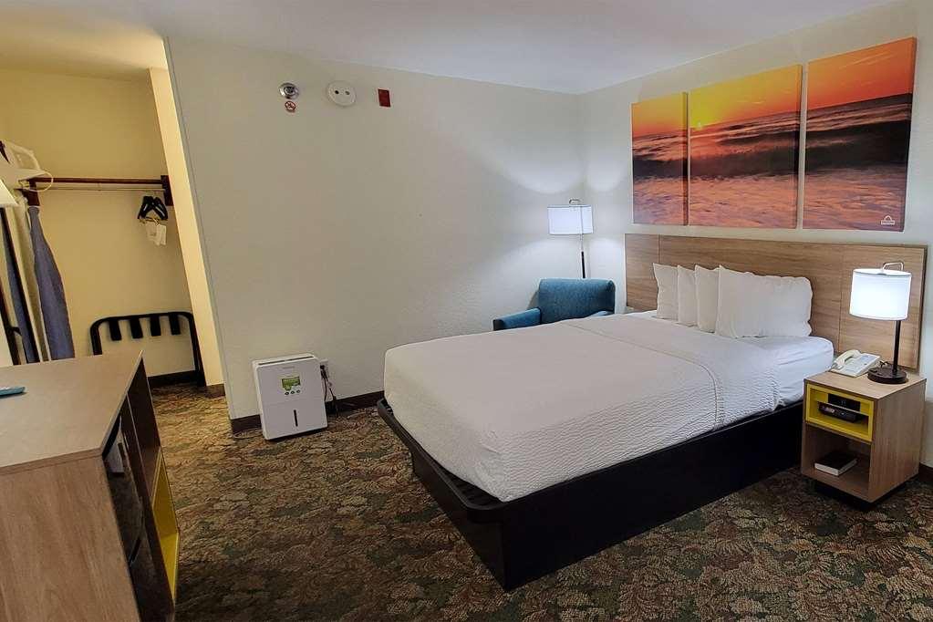 Carolina A Days By Wyndham Hotel 3*