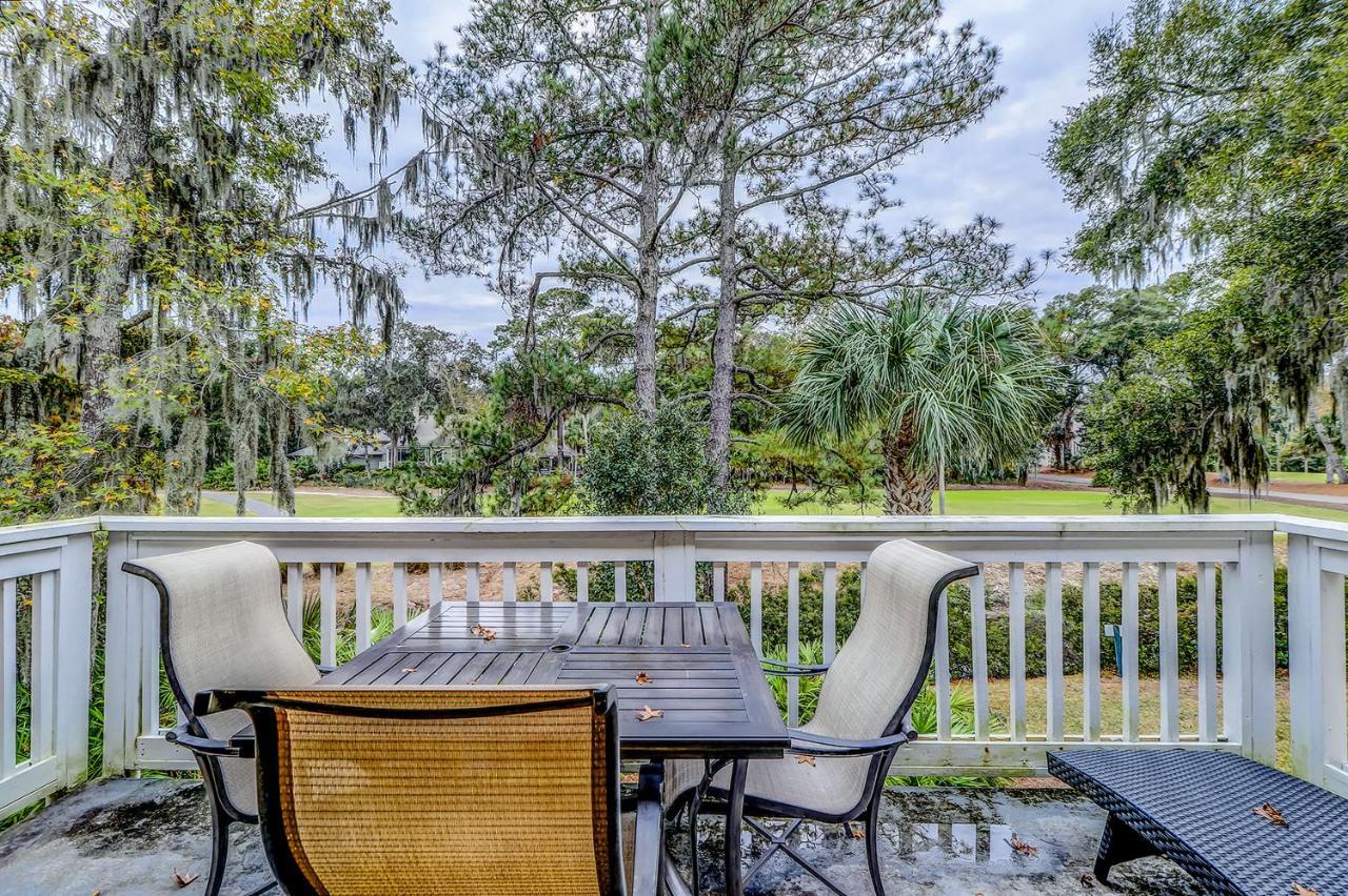 Colonnade Club 158