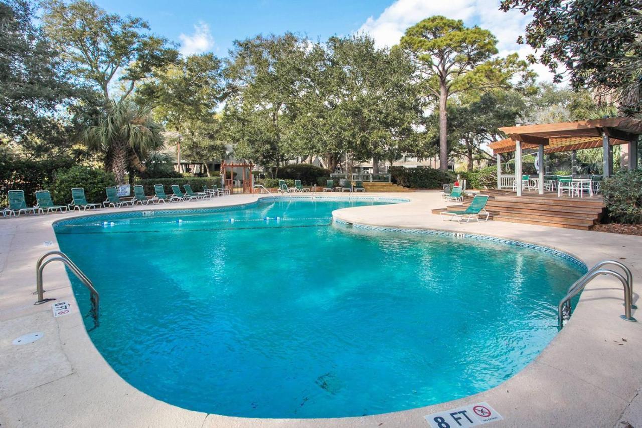 215 Turnberry
