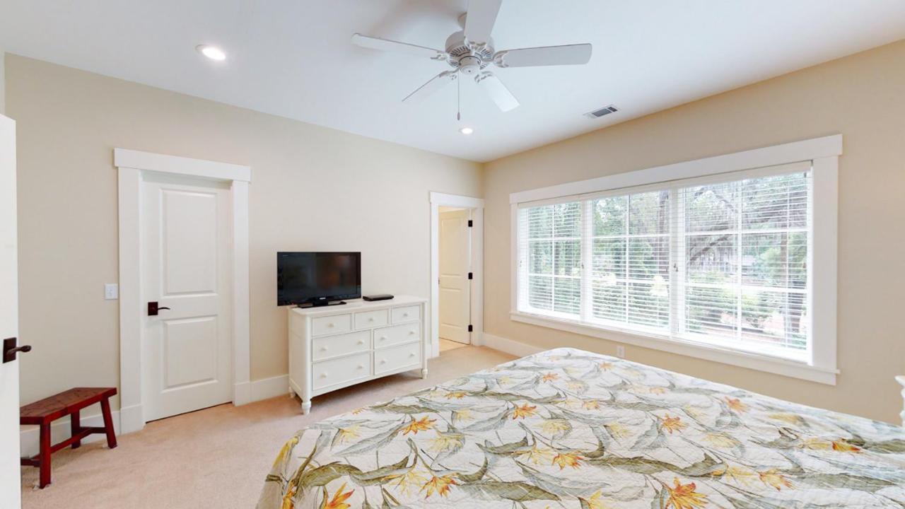 7 Sea Lane * Hilton Head Island