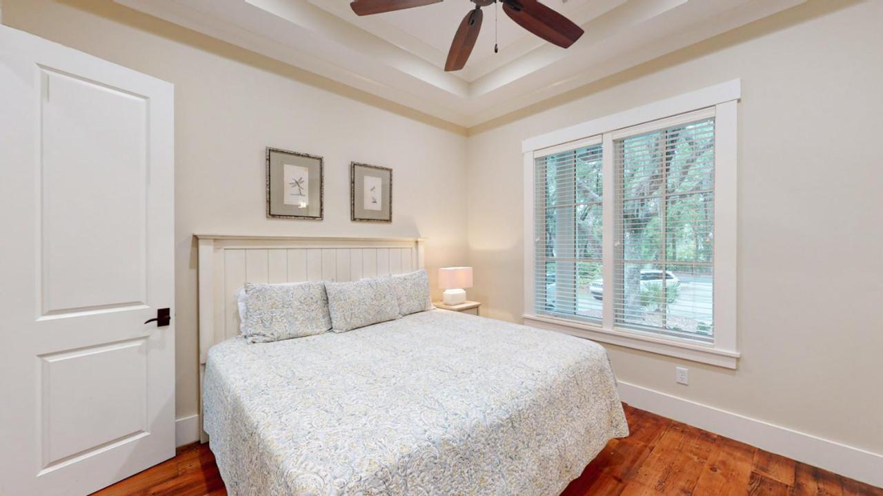 7 Sea Lane Holiday home *
