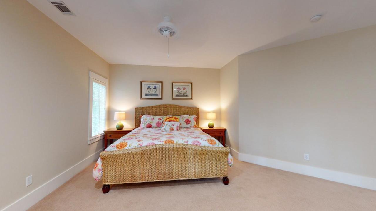 7 Sea Lane Holiday home *