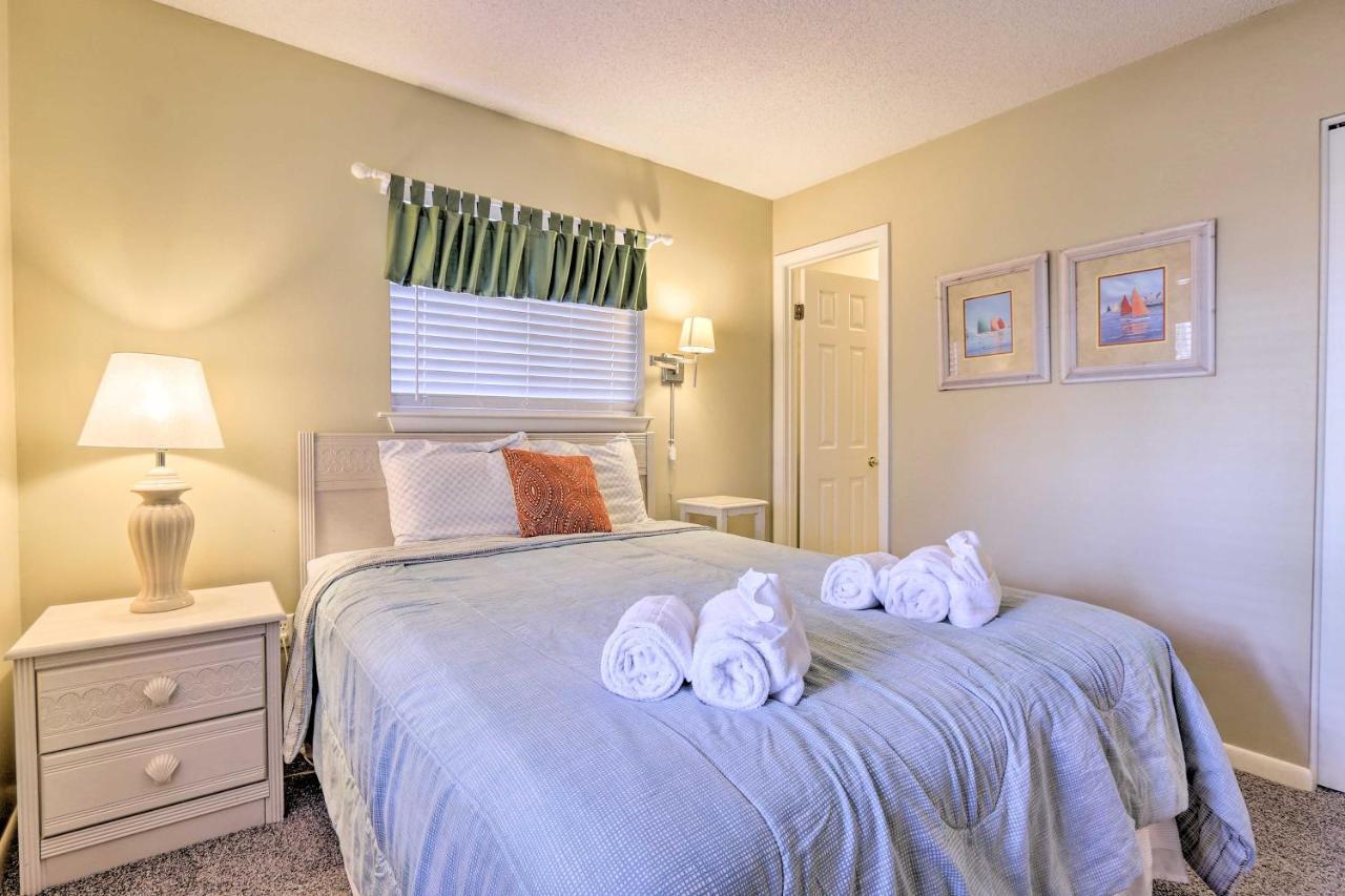 Resort-style Hilton Head - Walk To Beach! *