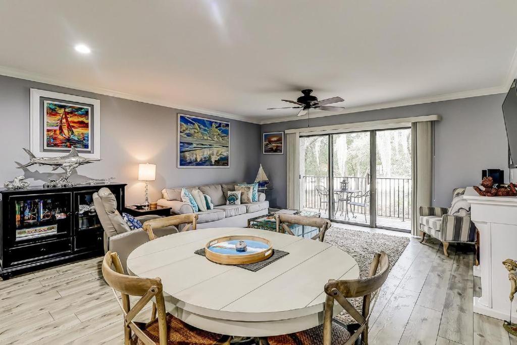 201 Devonshire 2 Bedroom Golf View Port Royal Hilton Head Island