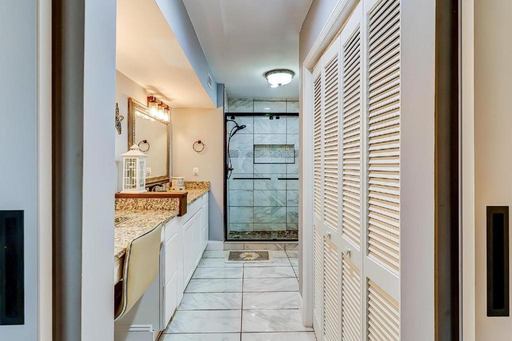 201 Devonshire 2 Bedroom Golf View Port Royal *