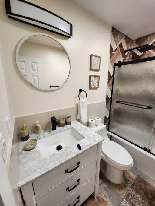 Classy & Comfortable Condo! Apartment