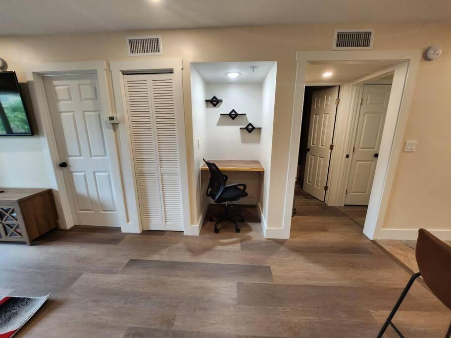 Classy & Comfortable Condo! Apartment *