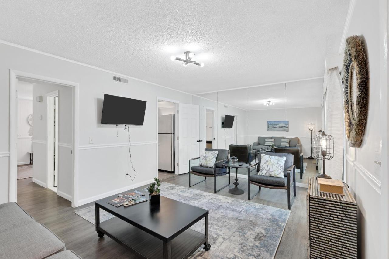 Harmony 2bdr/2 Free Parking/pool/pet Friendly/near Holiday home *