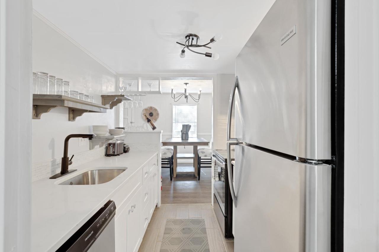 Holiday home Harmony 2bdr/2 Free Parking/pool/pet Friendly/near *
