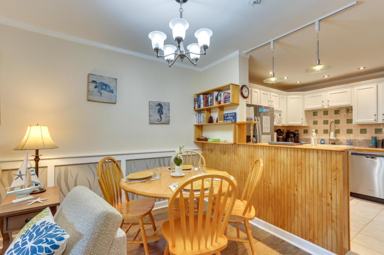 Hilton Head Screened Balcony, Beach Access! Apartment *