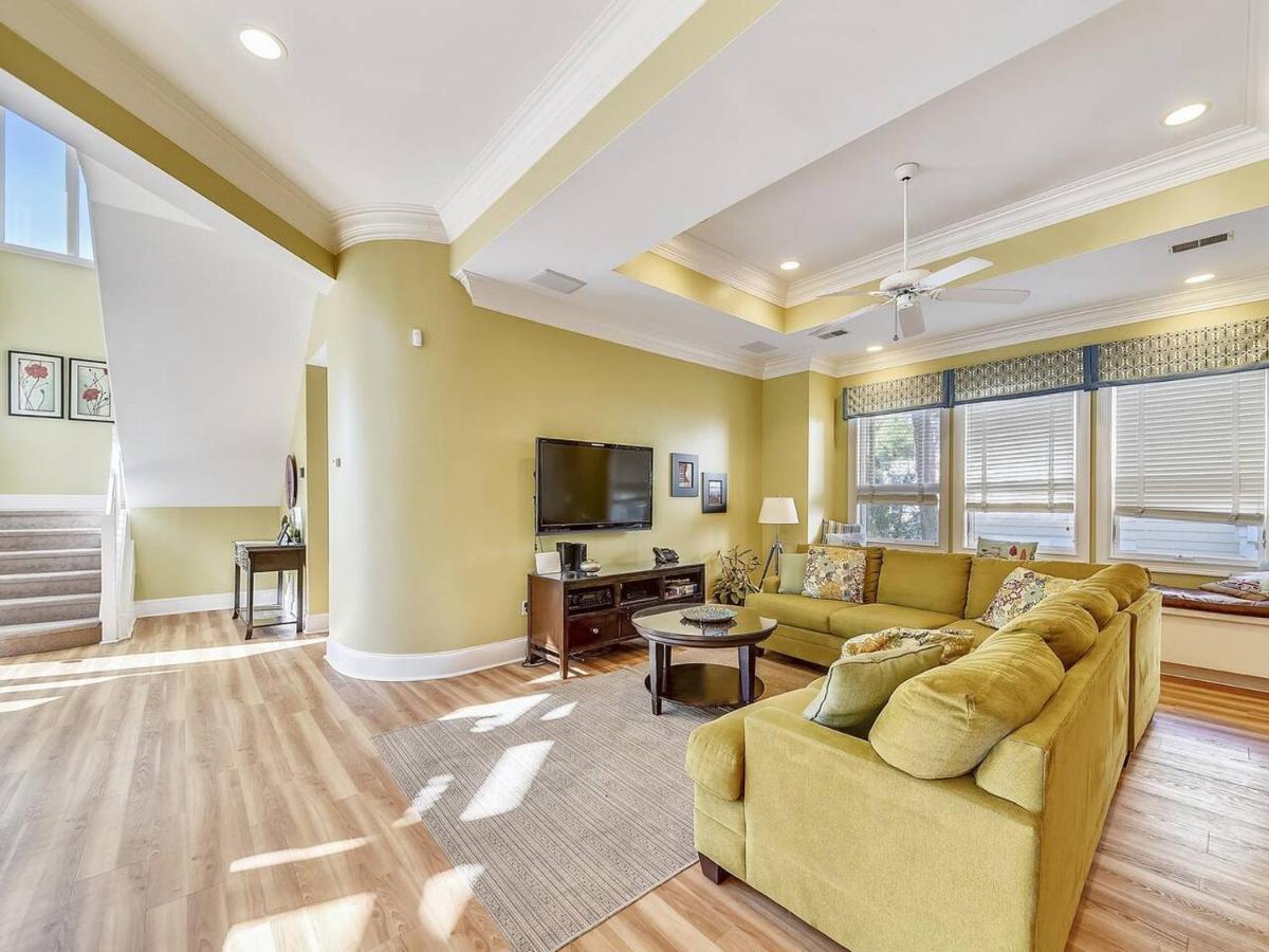 55 Steps To The - Private Pool & - 2nd Row To The - 29 Sandpiper St Holiday home