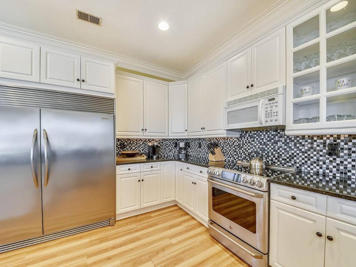 55 Steps To The - Private Pool & - 2nd Row To The - 29 Sandpiper St Holiday home