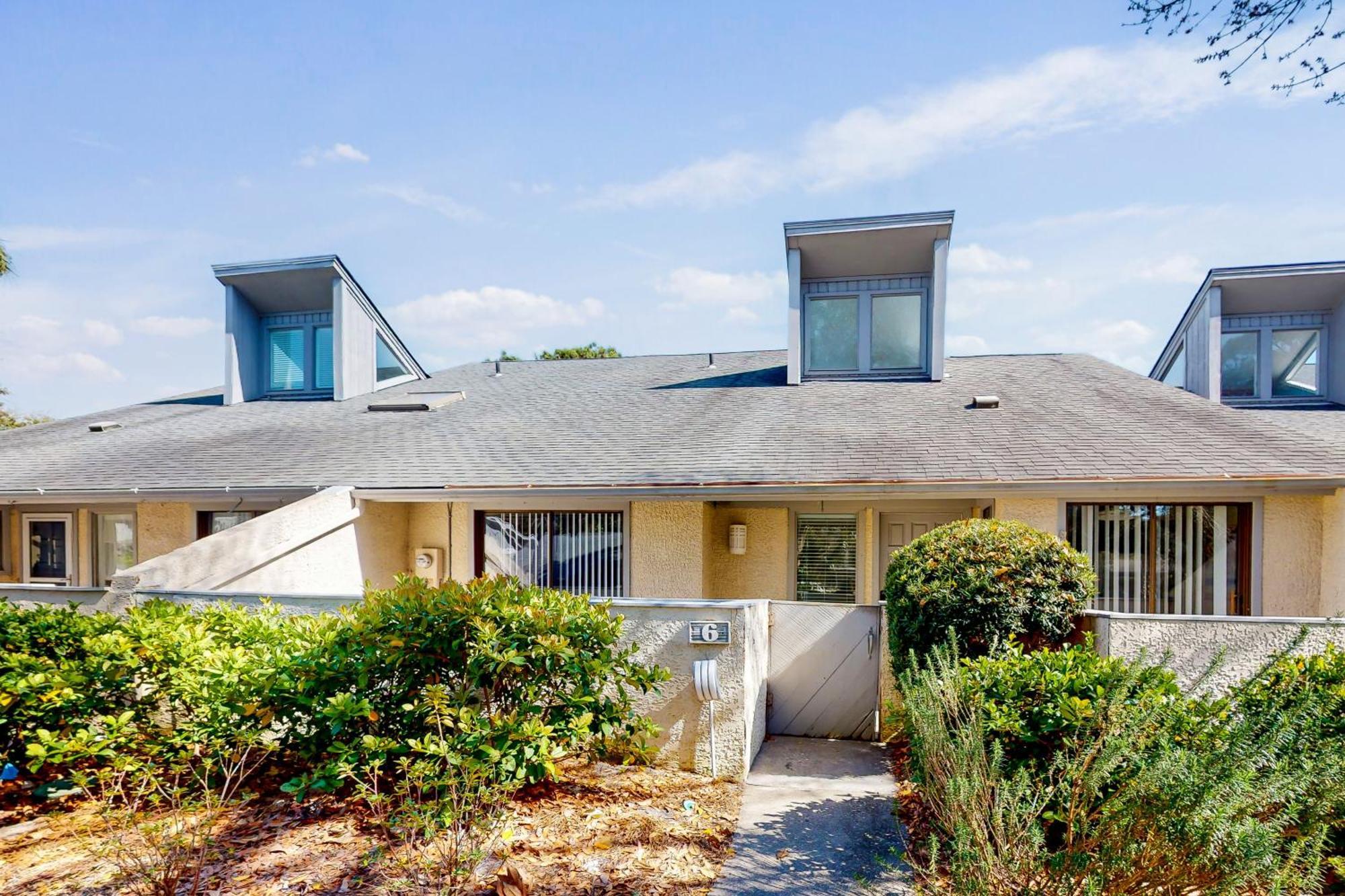 Townhouse Manor 6