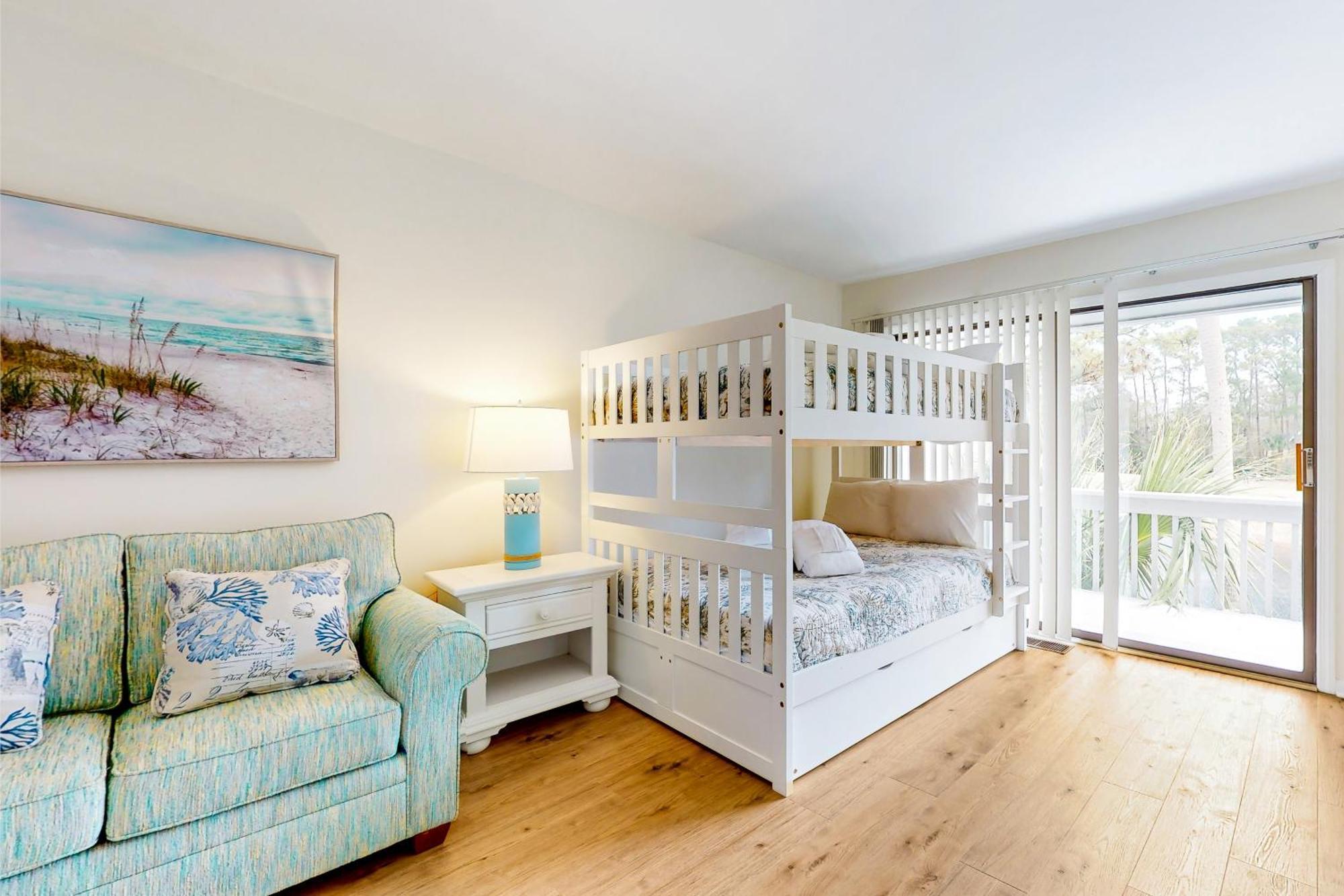 Townhouse Manor 6