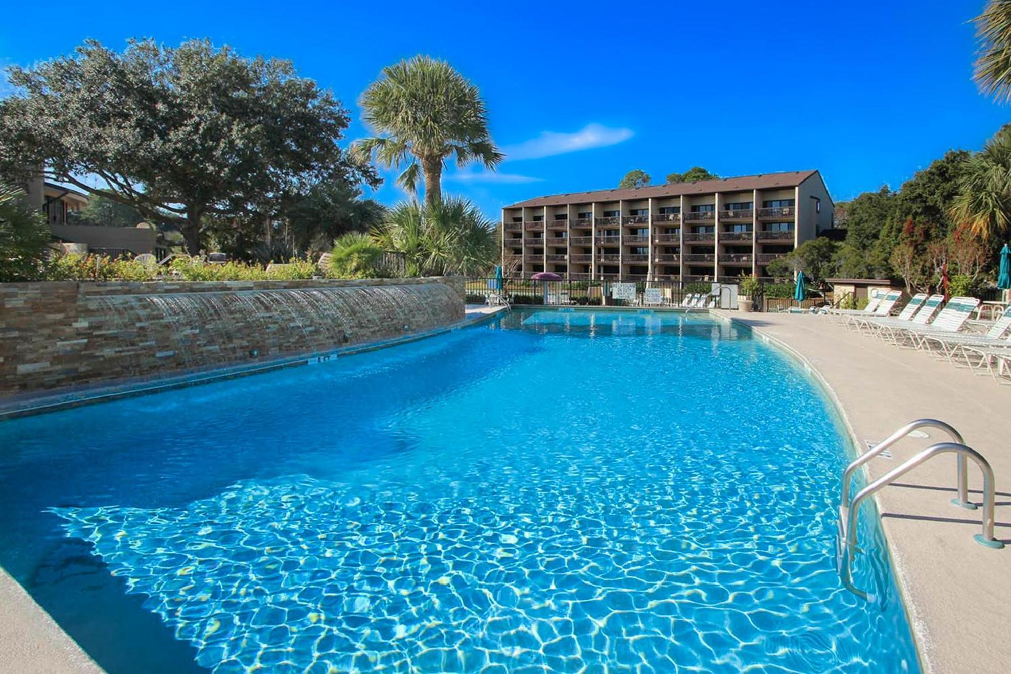 Island Club 6306
