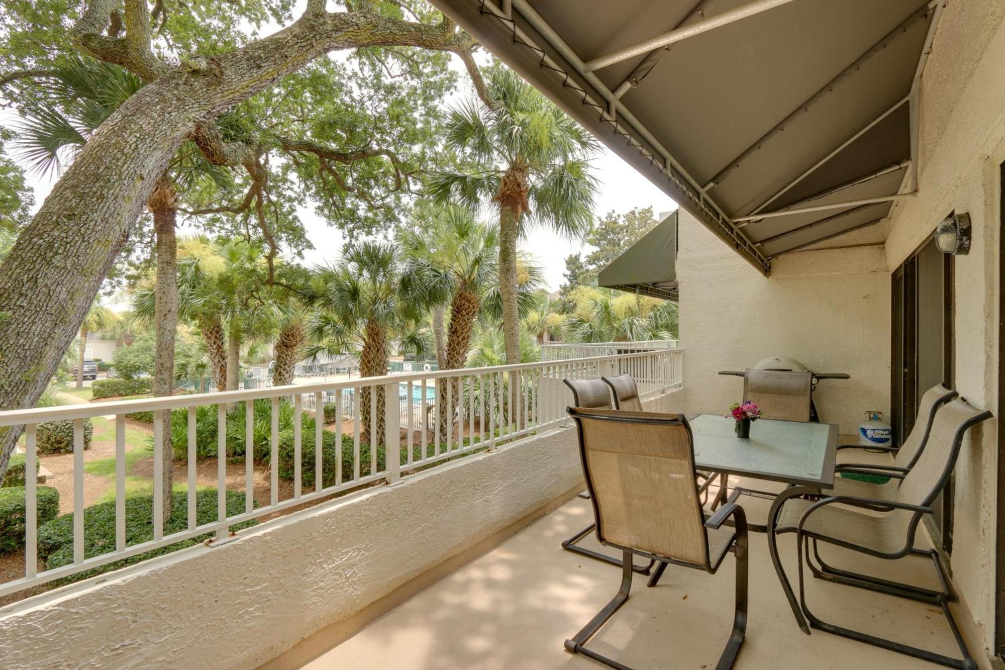 Villa With Pool And Access! *