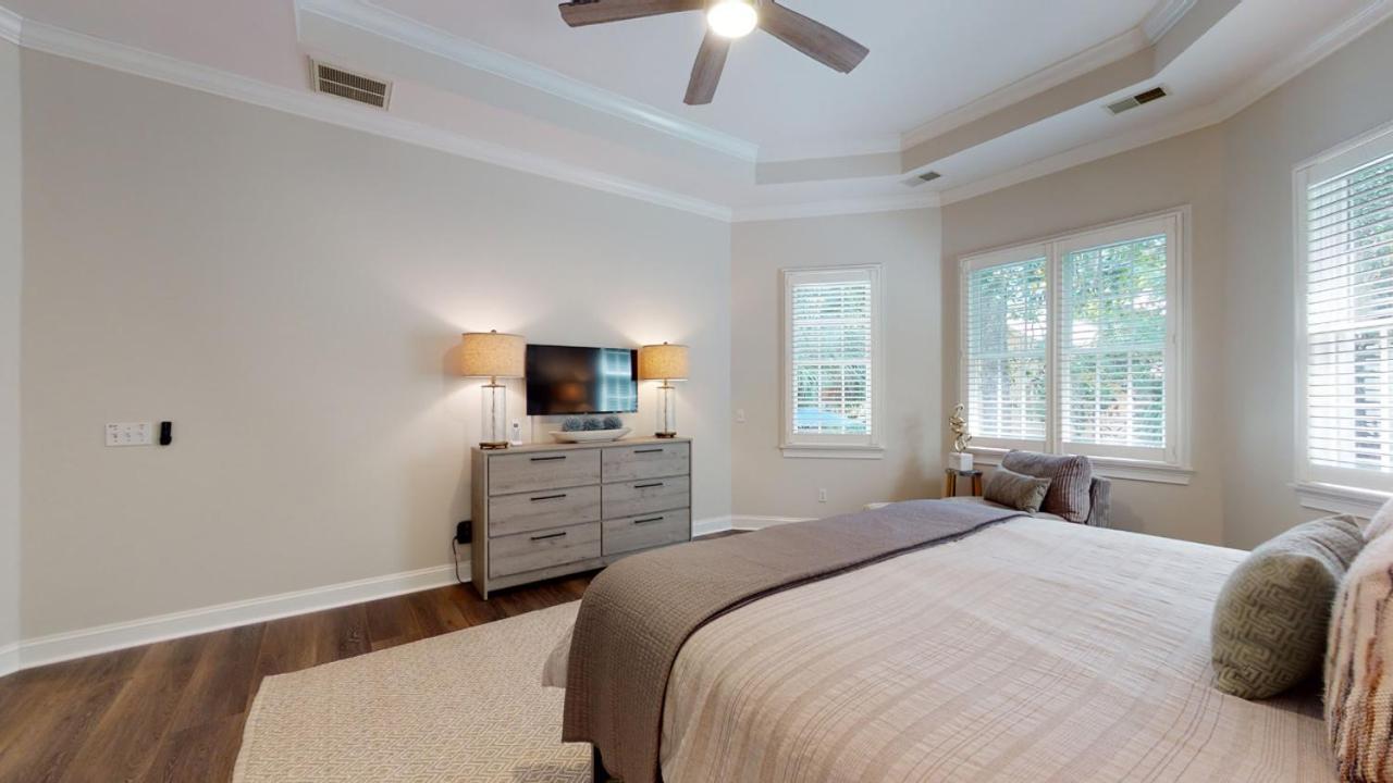 8 Flagg Dr * Hilton Head Island