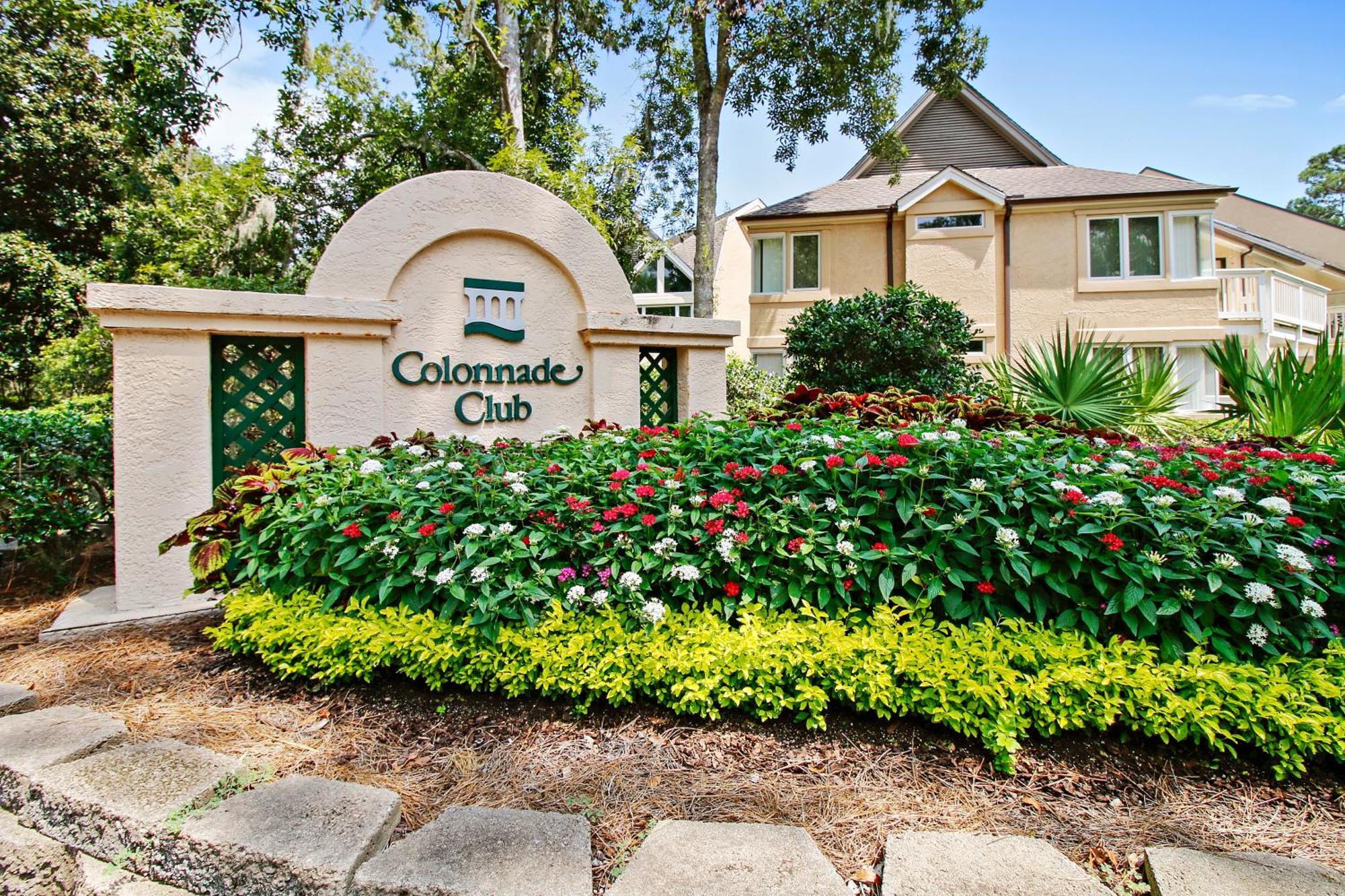 Villa Colonnade Club 198 *