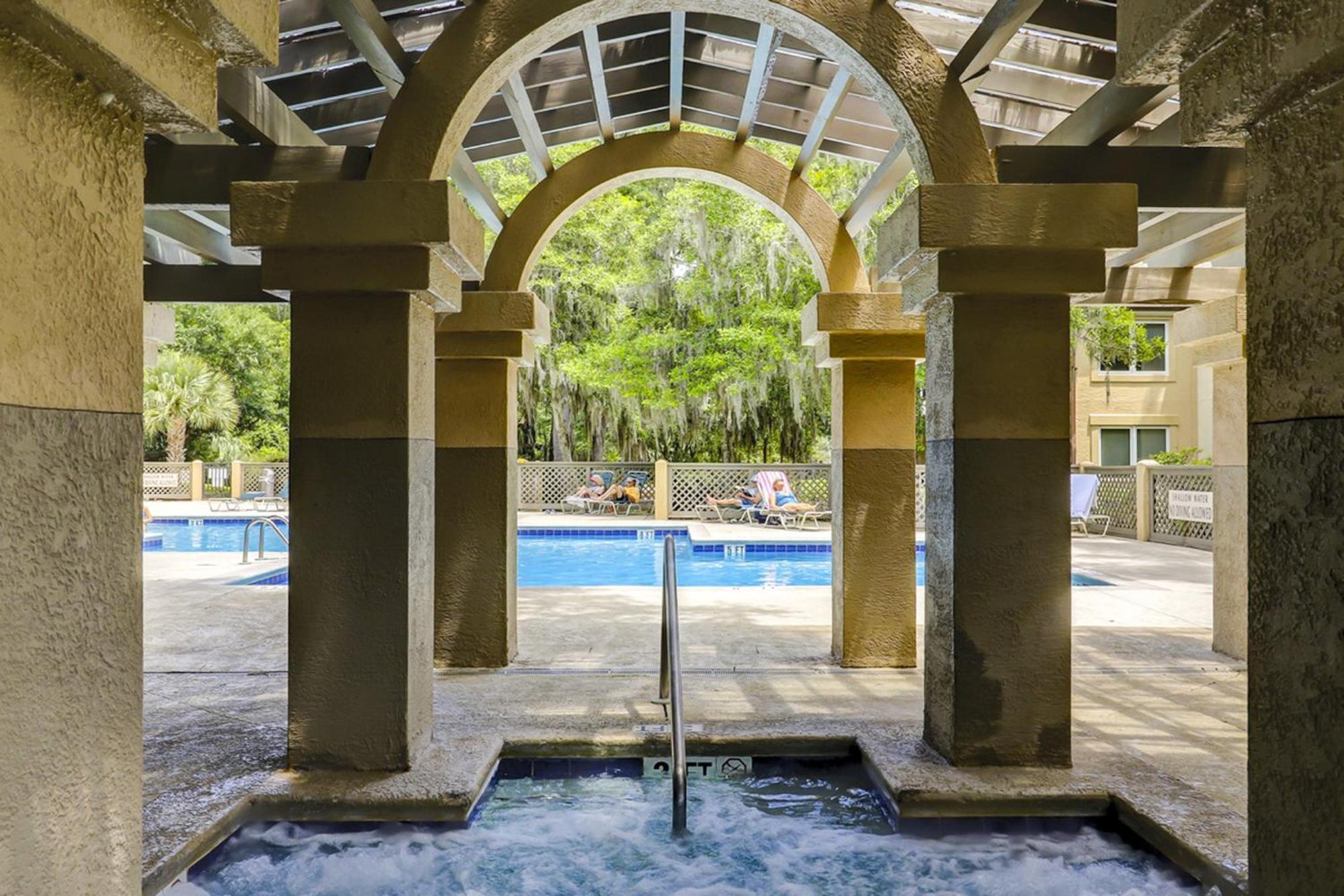 Villa Colonnade Club 198 Hilton Head Island