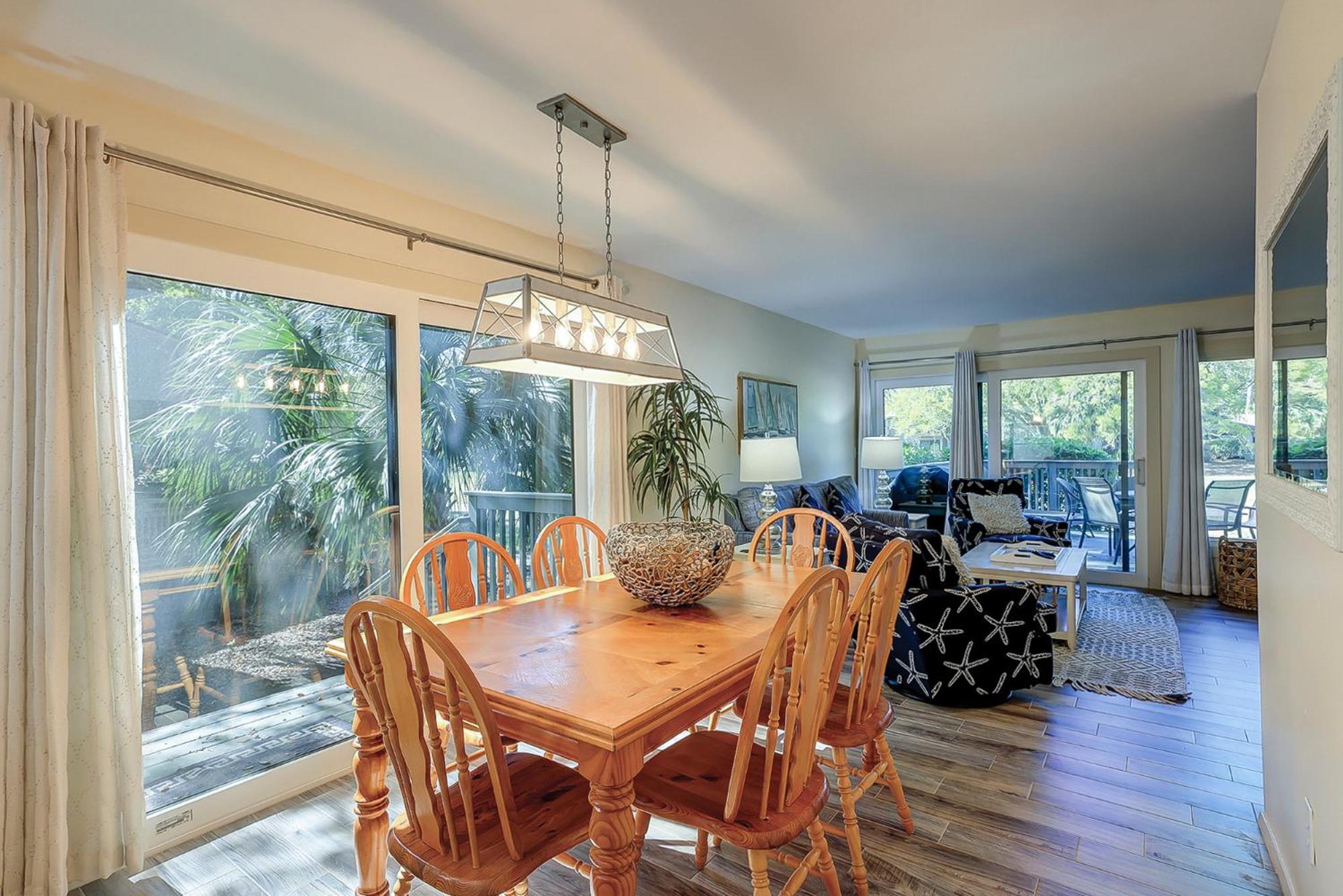 21 Hickory Cove *
