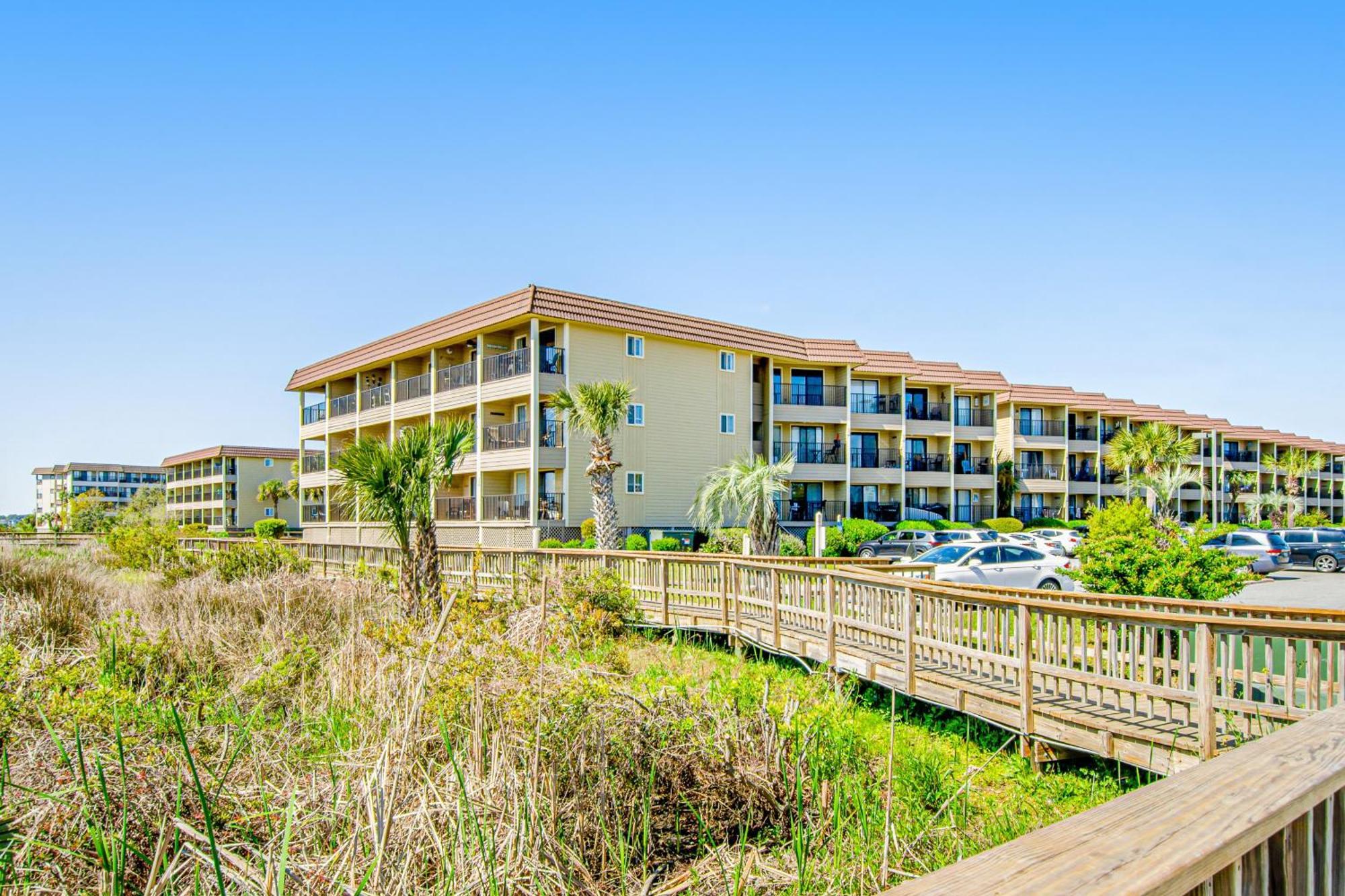 Apartment Fiddlers Cove 21c *